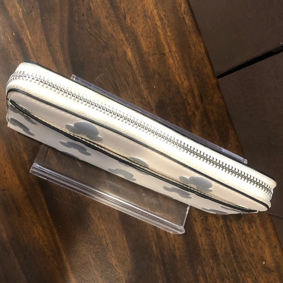 KATE SPADE x DISNEY Silver Mickey Mouse Embossed Full Zipper Continental Wallet - Picture 6 of 17